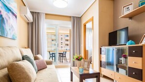 House, 3 Bedrooms, Terrace | Living area - Global Cala Blanca II - 1ª Linea 5896 (Oropesa del Mar)