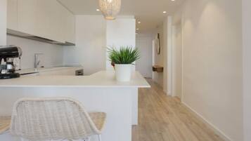 House, 3 Bedrooms, Terrace | Private kitchen