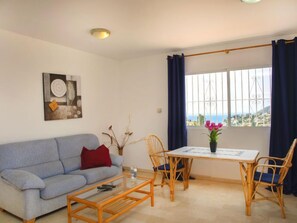 Casa, vários quartos, terraço | Área de estar