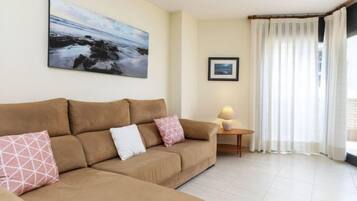 Casa, 4 habitaciones, terraza | Zona de estar