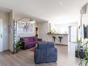 Casa, 4 quartos, terraço | Área de estar