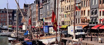 Beautiful apartment in a townhouse with a garden, fully renovated in 2021.