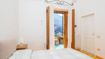 1 bedroom, blackout curtains, iron/ironing board, free WiFi