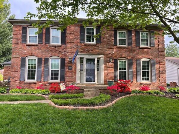 Exterior - KY Derby Rental … Charming 3-bedroom house, sleeps 6 (Louisville)