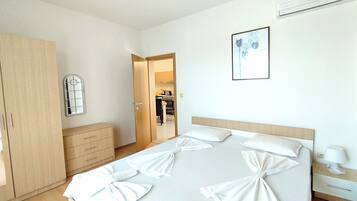 Apartment, 1 Bedroom, Balcony | 1 bedroom