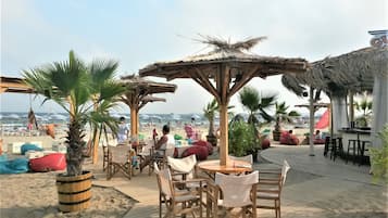 Apartment, 1 Bedroom, Balcony | Outdoor dining
