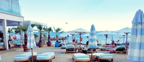 Apartamento, 1 habitación, balcón | Playa
