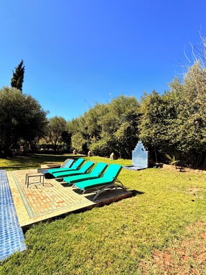 Property grounds - VILLA 34 - 4 Masters, Moroccan Charm & Modern Comfort with Private Pool (Marrakech)