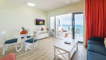 Ocean Front Studio | 1 bedroom, in-room safe, blackout drapes, iron/ironing board