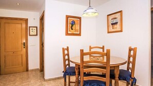 House, 3 Bedrooms, Terrace | Dining