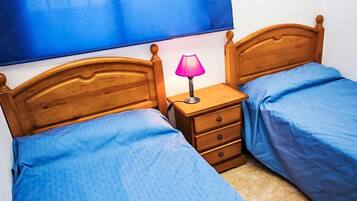 House, 3 Bedrooms, Terrace | 3 bedrooms