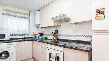 Casa, 3 habitaciones, terraza | Cocina privada