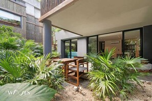 Outdoor dining - 2BR w/Private Pool - Steps away from the Beach (Tulum)