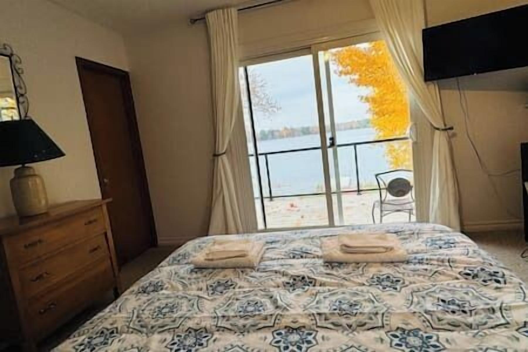 10 Schlafzimmer, WLAN, Bettwäsche