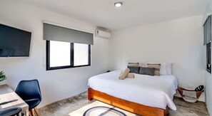 1 bedroom, iron/ironing board, WiFi, bed sheets - Private Room | Roof garden w/nice pool | BBQ (Tulum)