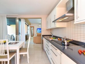 Villa, 3 Bedrooms | Interior - Global Villa - By Global Rental Holidays 6184 (San Bartolomé de Tirajana)