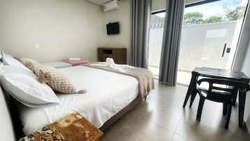 Suite Deluxe | Fer et planche à repasser, Wi-Fi gratuit, draps fournis