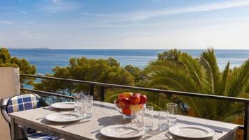 Nhà, 2 phòng ngủ | Ban công