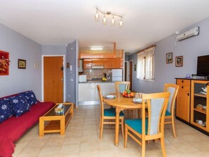 Casa, 3 habitaciones, Terraza | Área de sala de estar