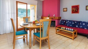 House, 3 Bedrooms, Terrace | Dining - Global Del Lago - By Global Rental Holidays 6387 (L'Escala)