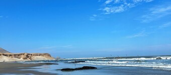 Beach House Puerto Malabrigo with Pool and Beach - All Year Round Surfing in Chicama