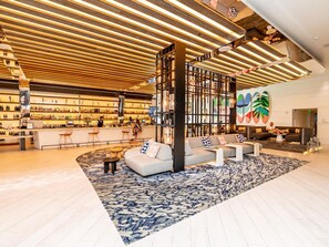 Bar (on property) - 16th Floor Luxury 2 Bedroom | Ocean Views & Luxury (Fort Lauderdale)