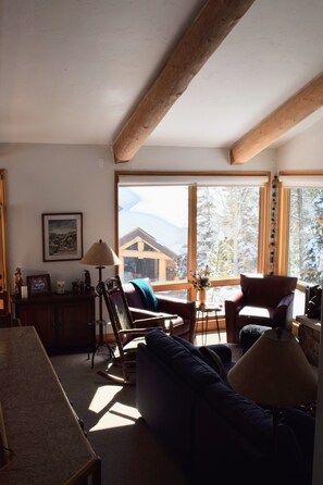 Smart TV, fireplace - Cozy 3-bedroom townhome in beautiful Winter Park with great views, WiFi (Winter Park)