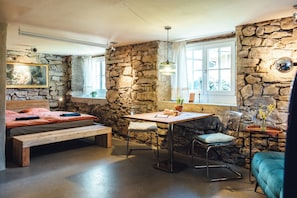 1 bedroom, free WiFi, bed sheets - Welcome to Rustico - your retreat between the mountains and Lake Constance (Schwarzach)