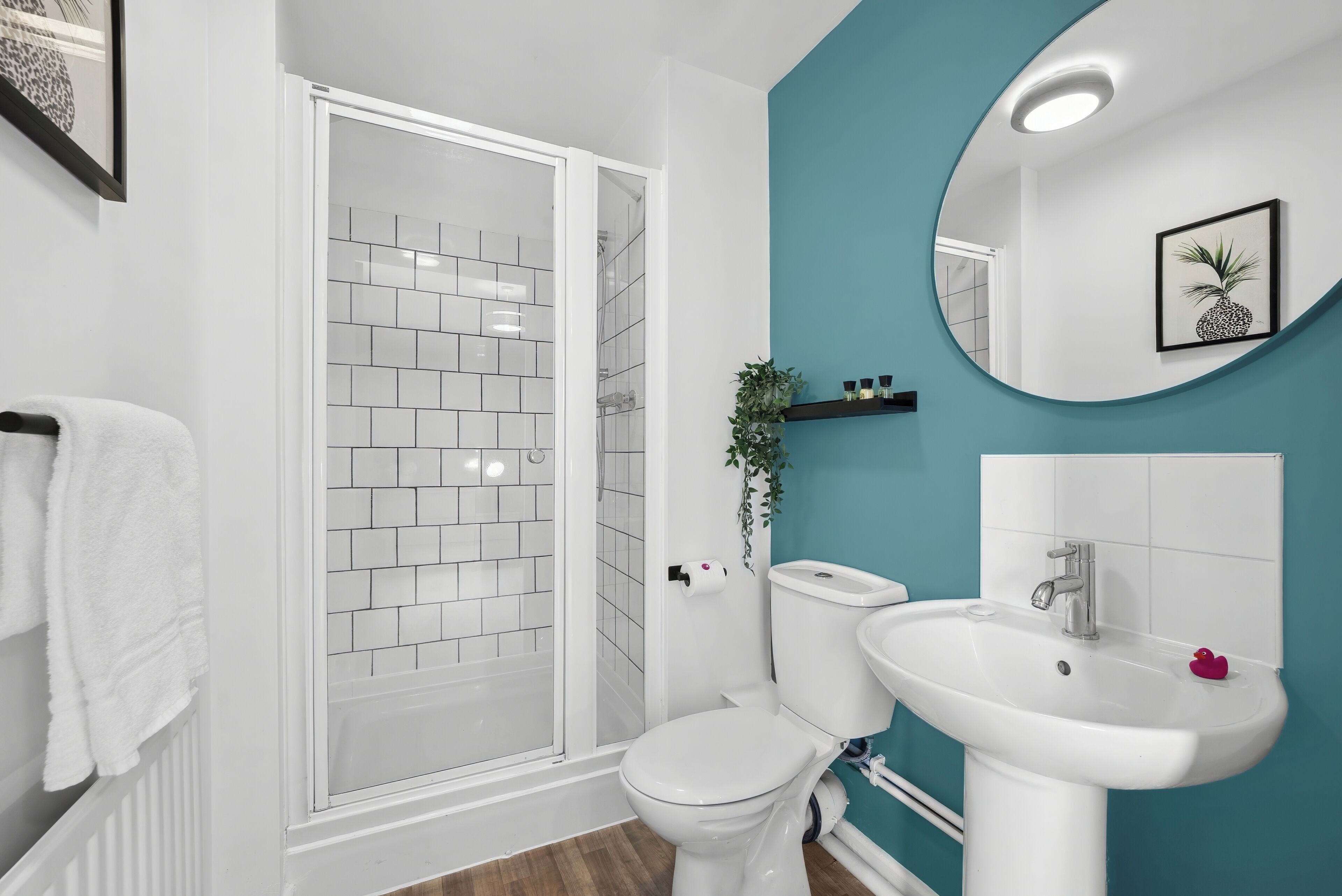 Business Apartment, Balcony, City View | Bathroom
