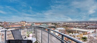 The Pinnacle by Cotels