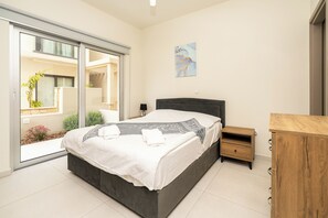 2 bedrooms, iron/ironing board, WiFi, wheelchair access