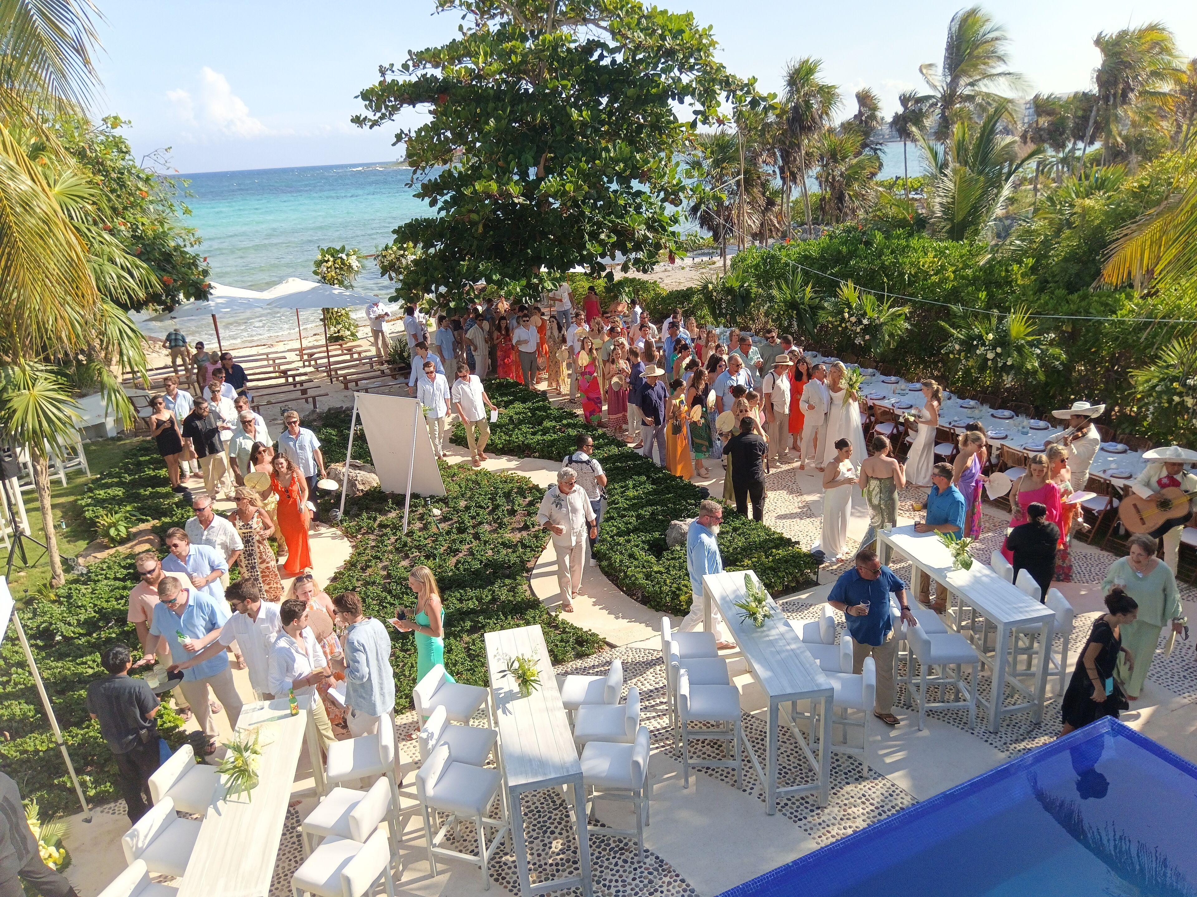 Foto - 13BDR Villa Bellamar Akumal - Private Chef - Beachfront - Weddings-Business Retreats-GOLF-Family