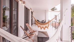 Luxury Villa, Balcony, Beach View - VILLA BELLAMAR AKUMAL (Akumal)