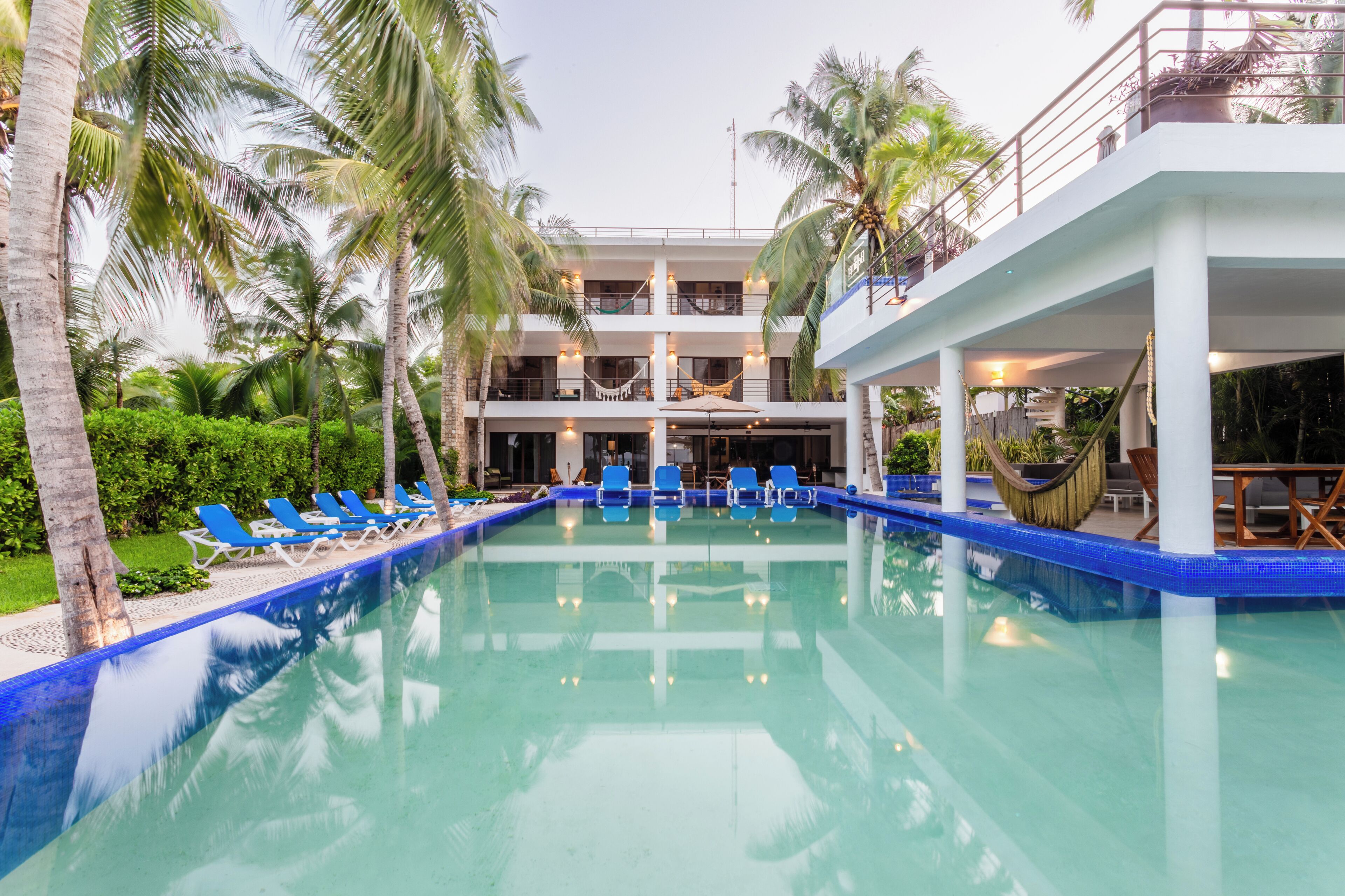 Foto - 13BDR Villa Bellamar Akumal - Private Chef - Beachfront - Weddings-Business Retreats-GOLF-Family