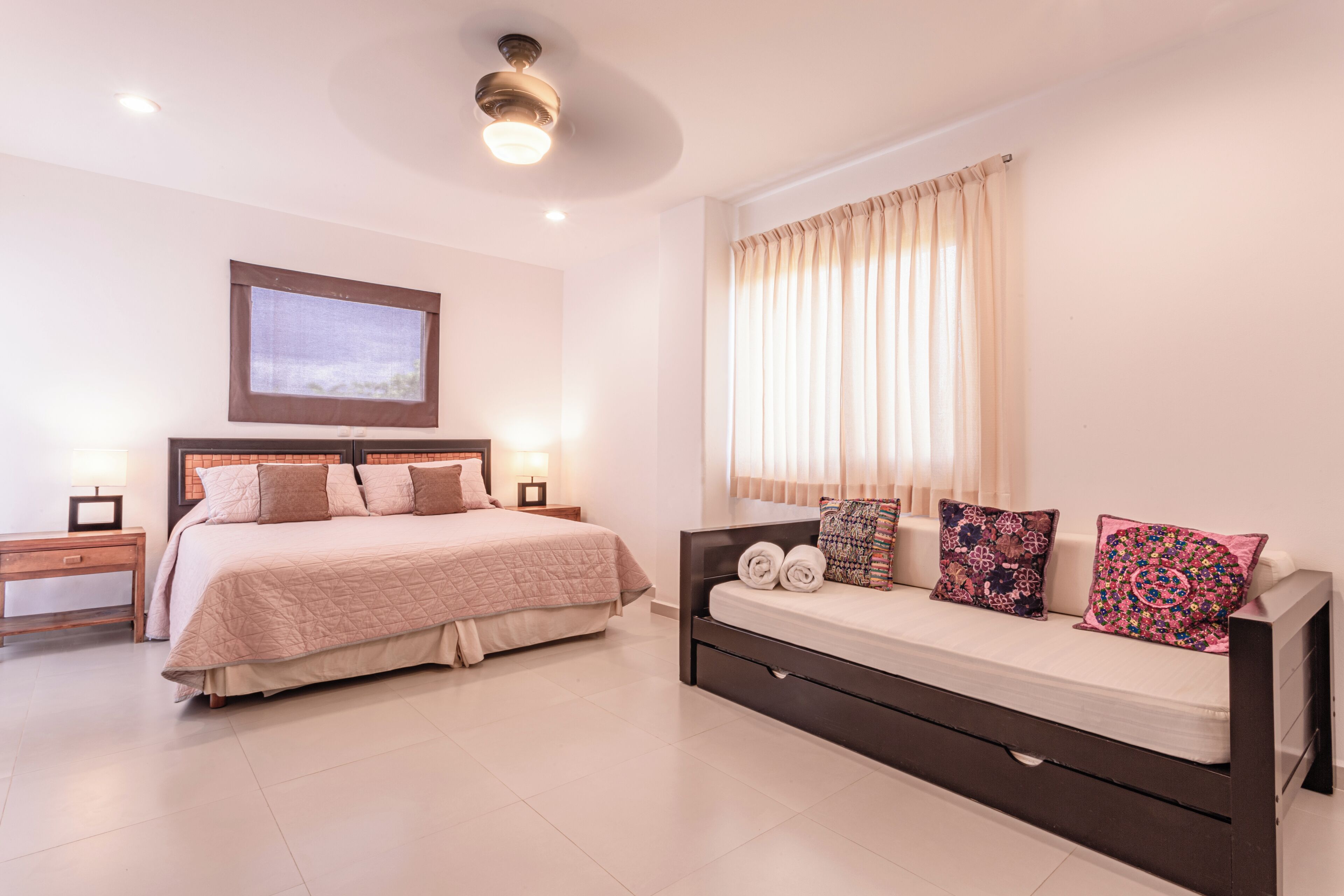 Foto - 13BDR Villa Bellamar Akumal - Private Chef - Beachfront - Weddings-Business Retreats-GOLF-Family