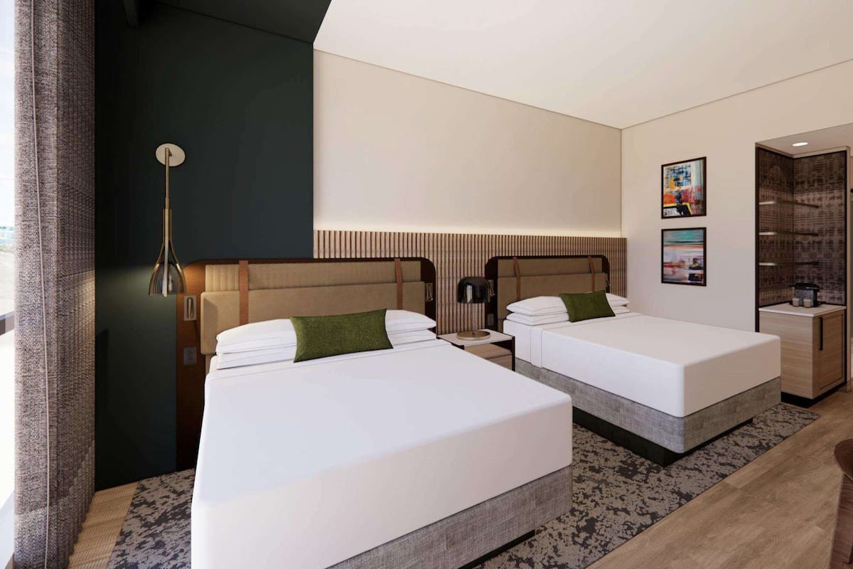 Hypo-allergenic bedding, minibar, in-room safe, desk