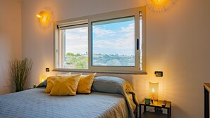 4 chambres, fer et planche à repasser, lit parapluie, Wi-Fi gratuit