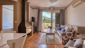 House, 3 Bedrooms | Living area - Global La Felicidad - By Global Rental Holidays 6393 (Denia)