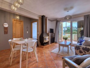 House, 3 Bedrooms | Dining - Global La Felicidad - By Global Rental Holidays 6393 (Denia)