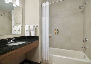 Combined shower/tub