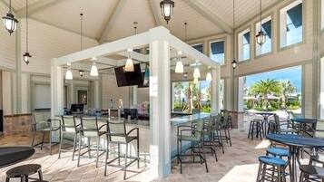 Casa | 4 dormitorios y Internet