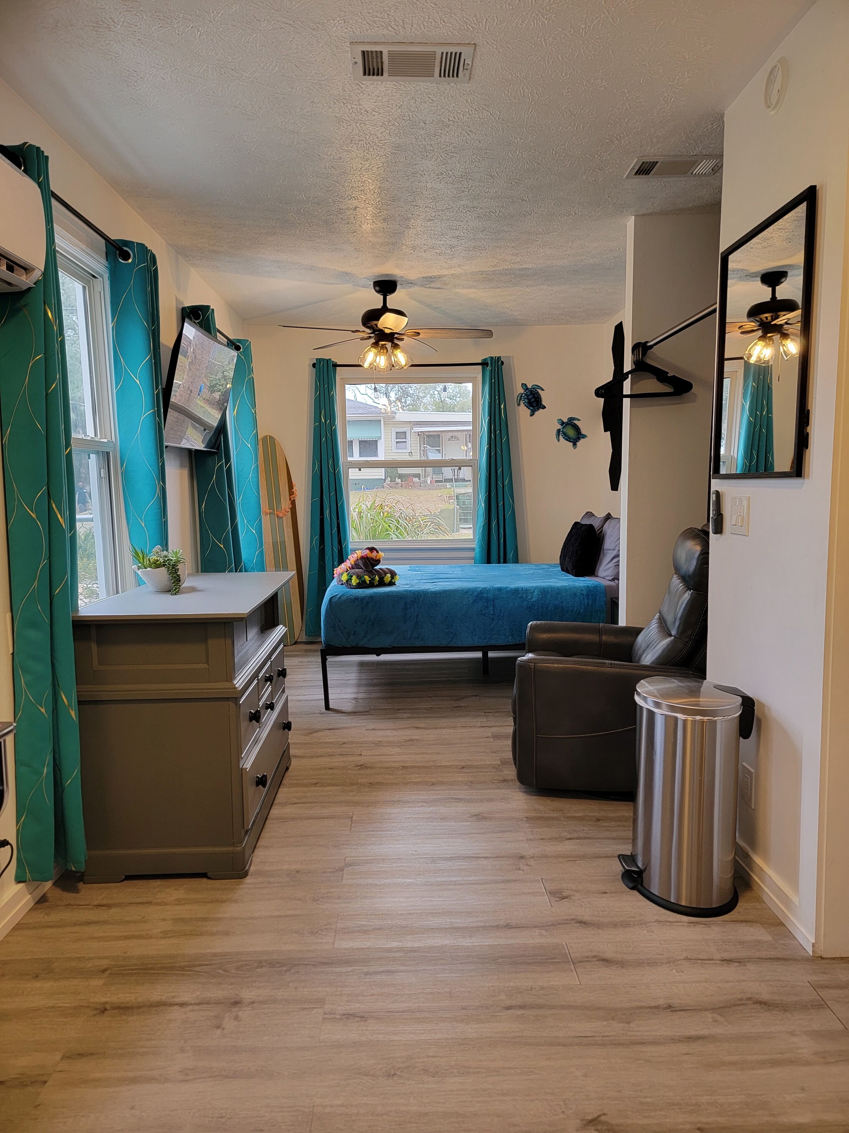 1 bedroom, iron/ironing board, free WiFi, bed sheets