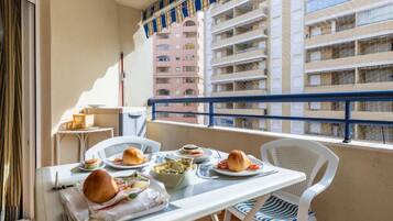 Casa, 2 habitaciones, terraza | Restaurante al aire libre