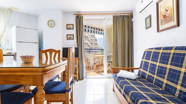 House, 2 Bedrooms, Terrace | Living area - Global Bonaire IV - La Concha 6440 (Oropesa del Mar)