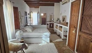 1 quarto, ferros/tábuas de passar roupa, Wi-Fi, roupa de cama