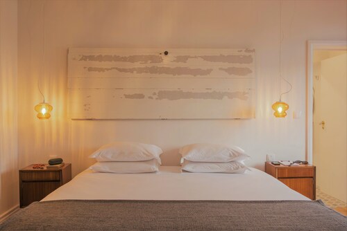 Charming farmhouse in marvelous São Roque with AC, WiFi and greenhouses!