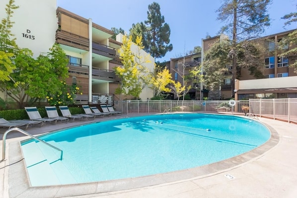 Pool -
Clean & Cozy - Pool & Hot tub, Fitness room & Free Parking, (San Diego)