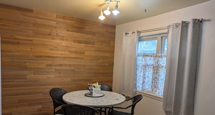 3-bedroom Home away from home while in Rockdale A