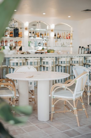 Breakfast and lunch served  - Casa Palma Hotel & Bungalows (Palm Springs)