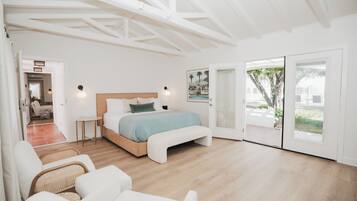 Betten mit Memory-Foam-Matratzen, individuell eingerichtet